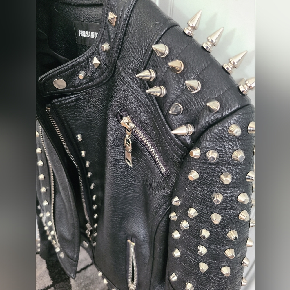Leather jacket - Picture 6 of 8